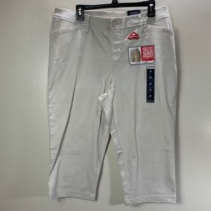 ST. Johns Bay tan secretly slender cropped jeans pants woman’s size 16.